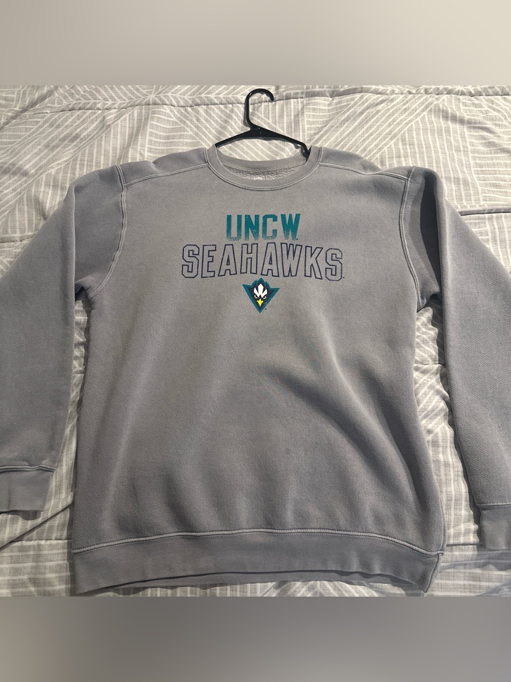Vintage Gray UNCW Seahawks Crewneck Sweatshirt